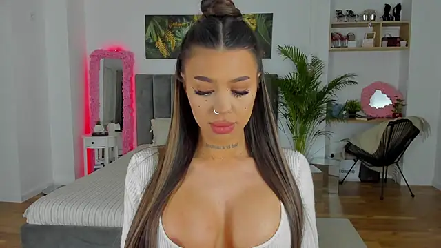 Fancy Jenn online show from 02/22/25, 07:47