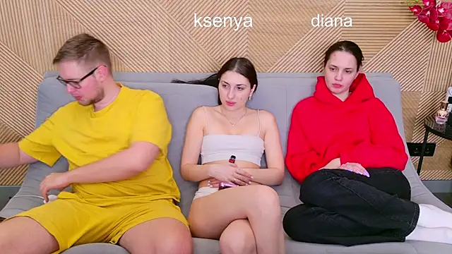 Ksenny online show from 04/10/26, 06:09