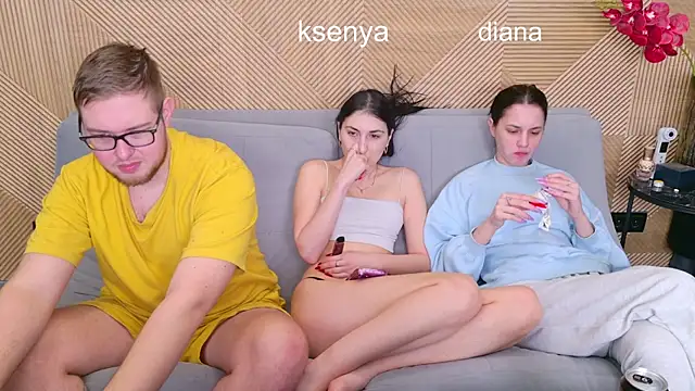 Ksenny online show from 04/24/26, 06:04