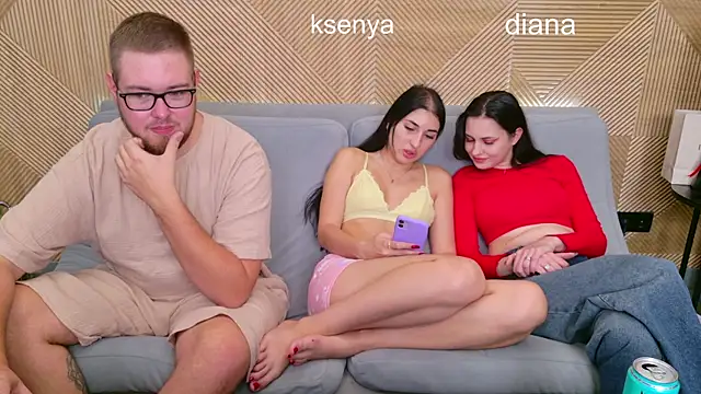 Ksenny online show from 10/21/25, 11:31