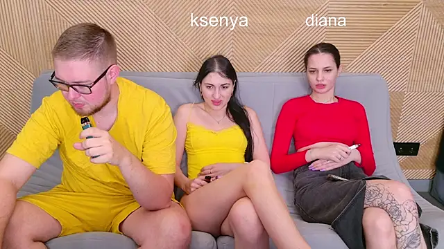 Ksenny online show from 05/19/26, 06:42