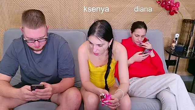 Ksenny online show from 05/09/26, 06:39