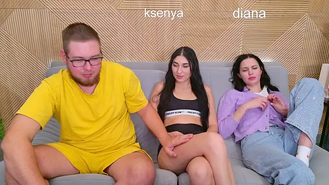 Ksenny online show from 10/28/25, 07:57