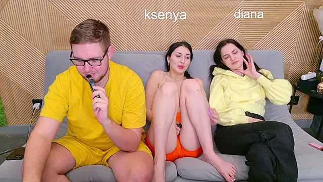 Snapshot of Ksenny chatting on 03/04/26, 03:58 Ksenny online show from 03/04/26, 03:58