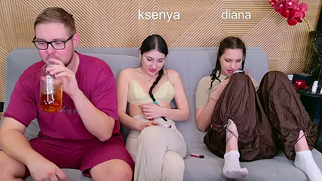 Ksenny online show from 04/19/26, 05:41