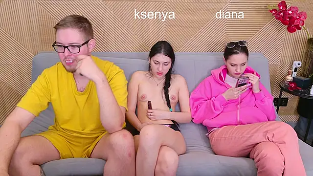 Ksenny online show from 04/18/26, 06:27