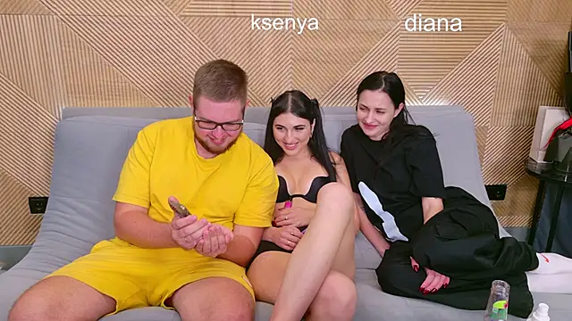 Ksenny online show from 10/29/25, 06:40