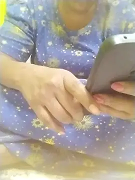 Tamilpriya46 online show from 10/03/25, 04:52