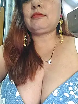 Dianaa9 online show from 05/05/26, 06:44