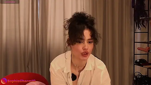 SophieCharm online show from 01/11/26, 09:05