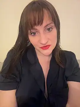 victoirenextdoor online show from 04/13/26, 09:46