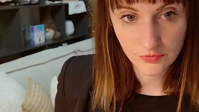 victoirenextdoor online show from 02/16/26, 03:43