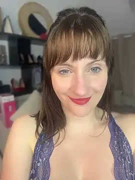 victoirenextdoor online show from 04/09/26, 07:42