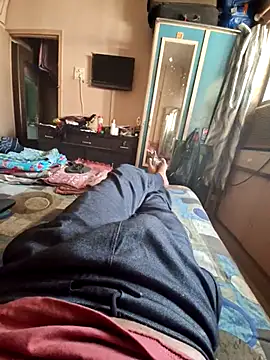 Snapshot of Exhibitionist1508 chatting on 11/12/25, 03:54 Exhibitionist1508 online show from 11/12/25, 03:54