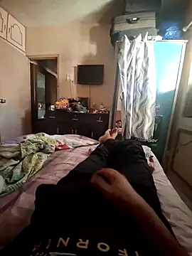 Snapshot of Exhibitionist1508 chatting on 10/12/25, 03:08 Exhibitionist1508 online show from 10/12/25, 03:08