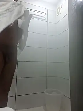 Snapshot of Exhibitionist1508 chatting on 10/14/25, 04:46 Exhibitionist1508 online show from 10/14/25, 04:46