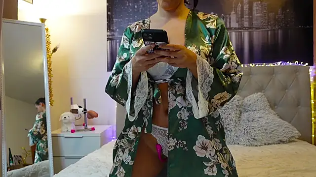 Lora Chanel online show from 05/15/26, 05:44