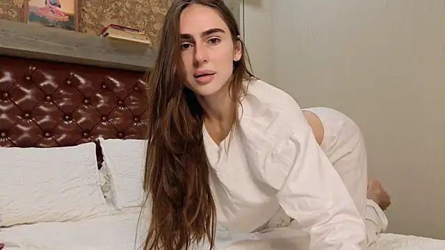 CuteRebelious online show from 11/20/25, 01:34