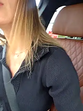 SweetMonicaUK online show from 06/18/26, 08:46