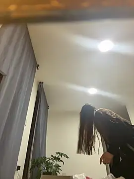 xia foxxy online show from 10/04/25, 01:40