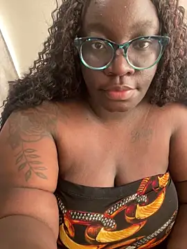 Toomuch Squirt online show from 12/17/25, 04:28