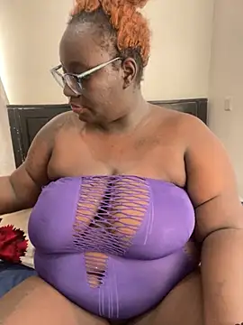 Snapshot of Toomuch_Squirt chatting on 02/05/26, 04:41 Toomuch Squirt online show from 02/05/26, 04:41