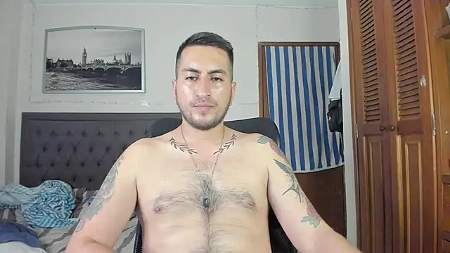 Snapshot of JasonGray96 chatting on 06/26/26, 06:25 JasonGray96 online show from 06/26/26, 06:25