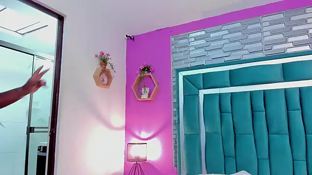 LORENSCOLLINS online show from 09/13/25, 01:22