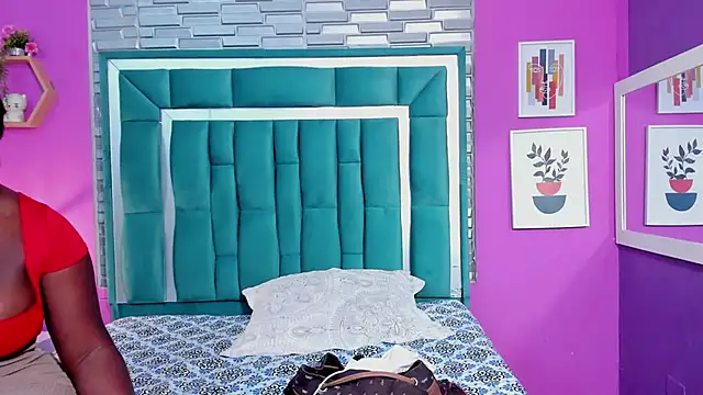 Snapshot of LORENSCOLLINS chatting on 01/10/26, 07:53 LORENSCOLLINS online show from 01/10/26, 07:53