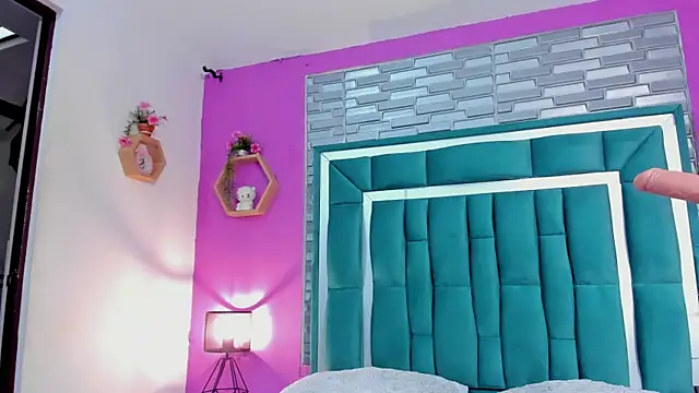 LORENSCOLLINS online show from 11/14/25, 08:56