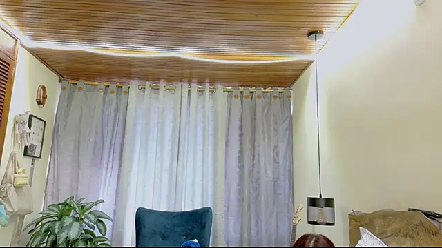 Snapshot of Abrilqueen chatting on 02/28/26, 02:50 Abrilqueen online show from 02/28/26, 02:50