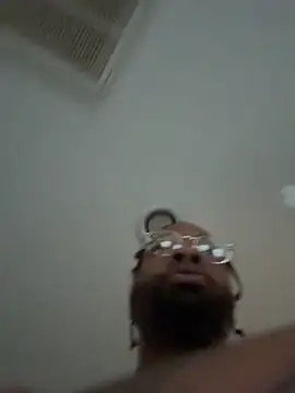 Snapshot of curvedicbandit6_2 chatting on 04/06/26, 11:06 curvedicbandit6 2 online show from 04/06/26, 11:06