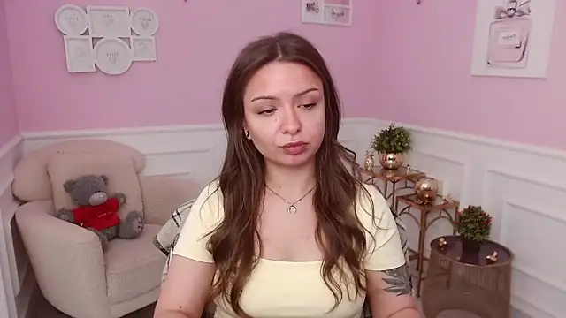 Snapshot of LucySkilar chatting on 06/09/26, 04:46 LucySkilar online show from 06/09/26, 04:46