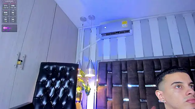 Maximo   online show from 09/24/25, 09:32