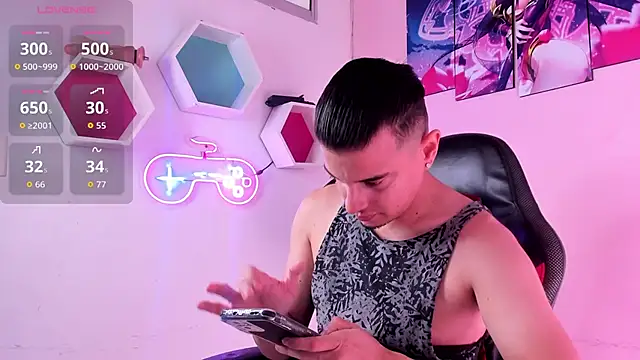 Maximo   online show from 12/22/25, 09:15