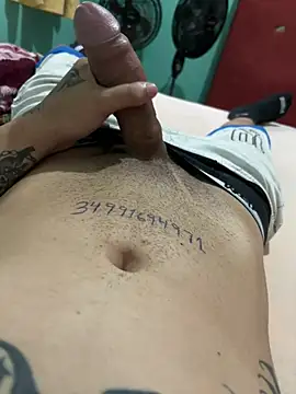 Snapshot of PitbullDiablo1 chatting on 01/16/25, 06:37 PitbullDiablo1 online show from 01/16/25, 06:37