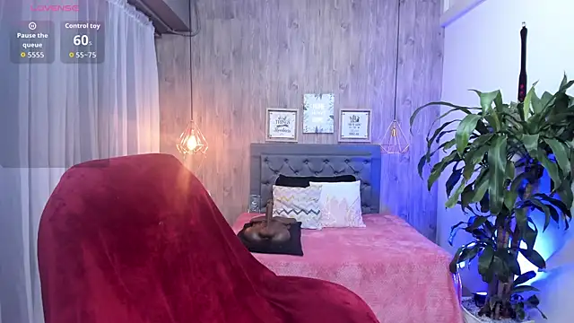 MaturePure online show from 11/30/25, 12:00