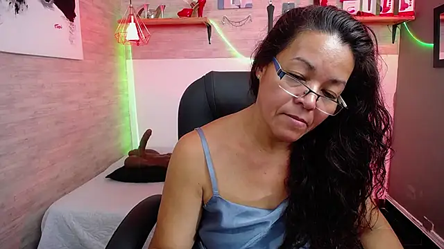 MaturePure online show from 11/04/25, 10:46