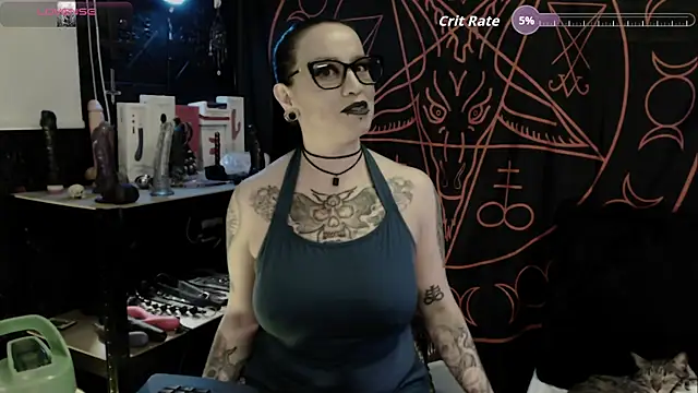 Evil Queen 666 online show from 10/23/25, 05:39