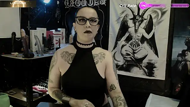 Evil Queen 666 online show from 10/19/25, 05:43