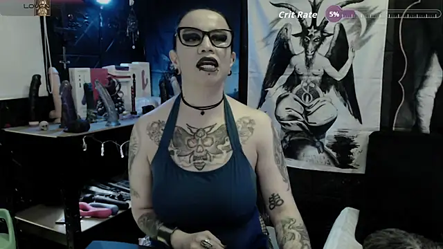 Evil Queen 666 online show from 12/18/25, 05:34