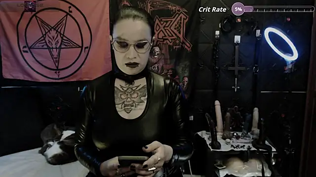 Evil Queen 666 online show from 09/14/25, 06:47