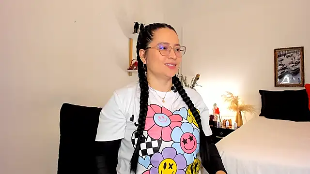 leslie k online show from 03/19/25, 02:59