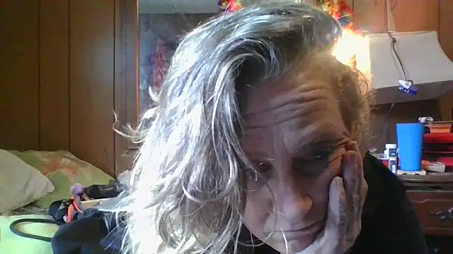 Snapshot of stormynight1 chatting on 06/20/26, 06:13 stormynight1 online show from 06/20/26, 06:13