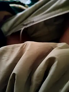 Brown Munda047 online show from 12/16/25, 05:33