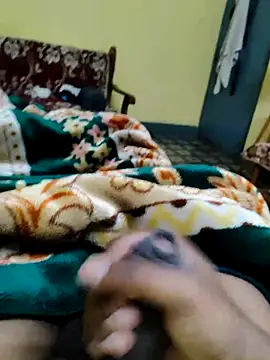 Brown Munda047 online show from 12/17/25, 01:21