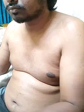 Brown Munda047 online show from 12/19/25, 12:18