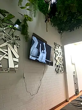 tamarabigass1 online show from 11/11/25, 03:23