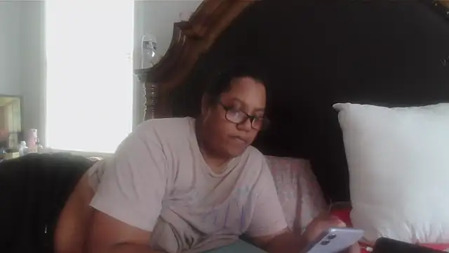 ebonyred online show from 03/28/26, 07:48