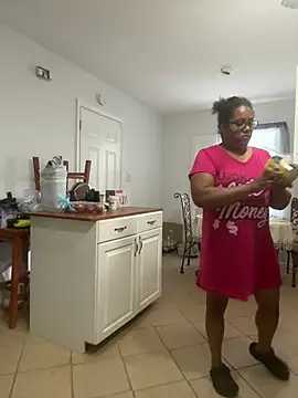 ebonyred online show from 06/24/26, 12:37